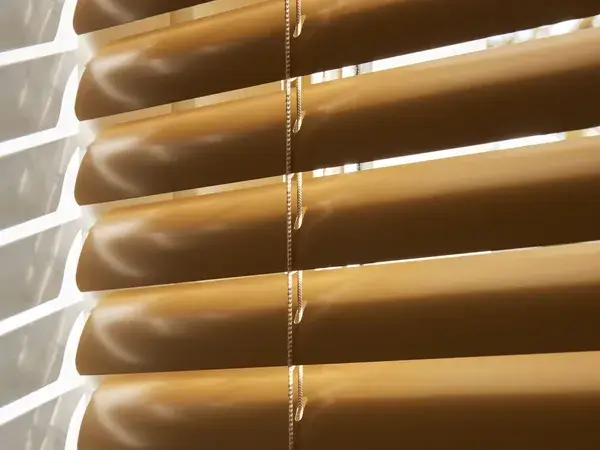 Opvallende raamdecoratie 3